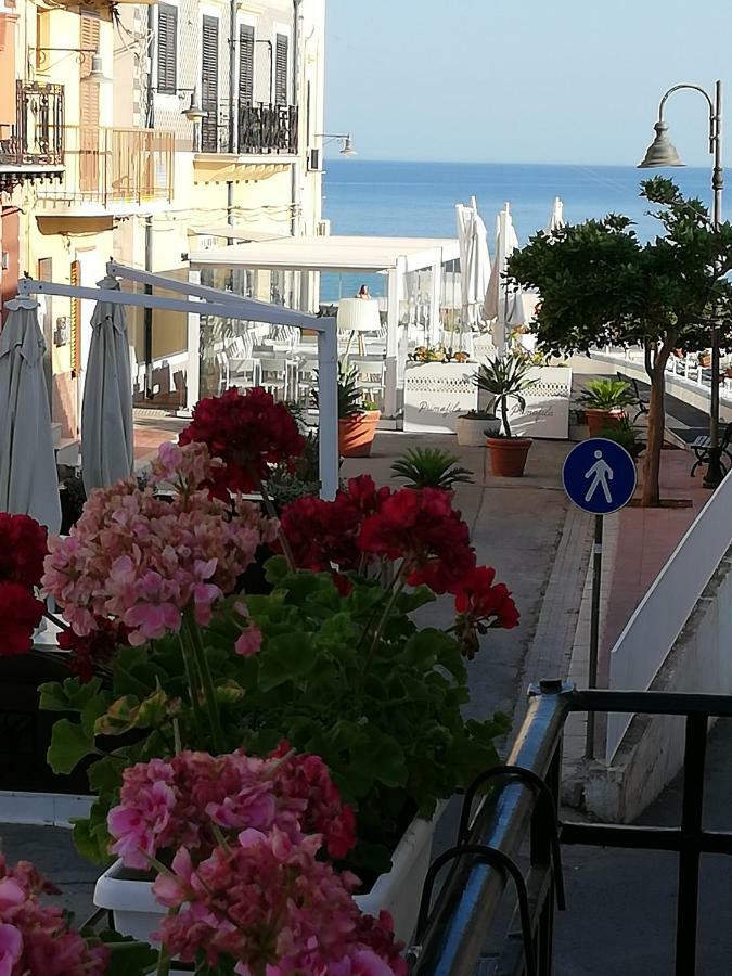 Апартаменты Fiori D'Arancio Терразини Экстерьер фото